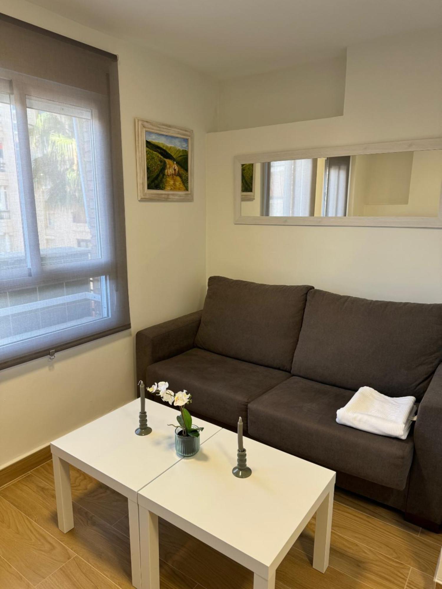 Mediterranean Malagueta Suite Малага Экстерьер фото